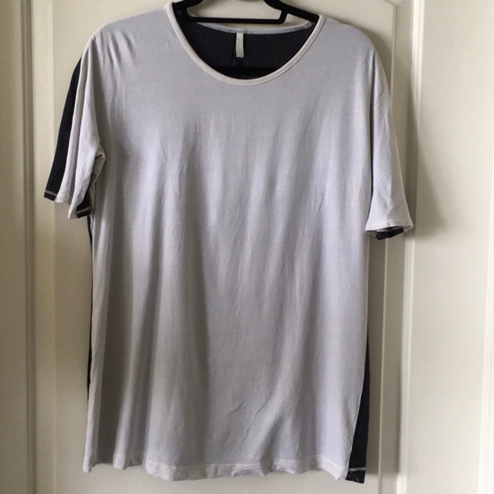 Lululemon two tone short sleeve tee